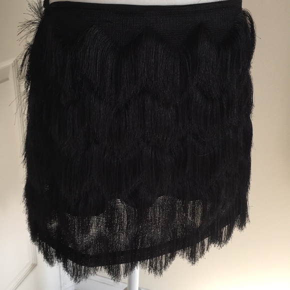 Faux feather mini skirt - Picture 3 of 4